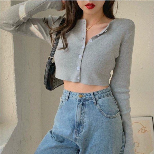 Áo croptop tay dài phối nút trước xinh xinh TTSLA0242